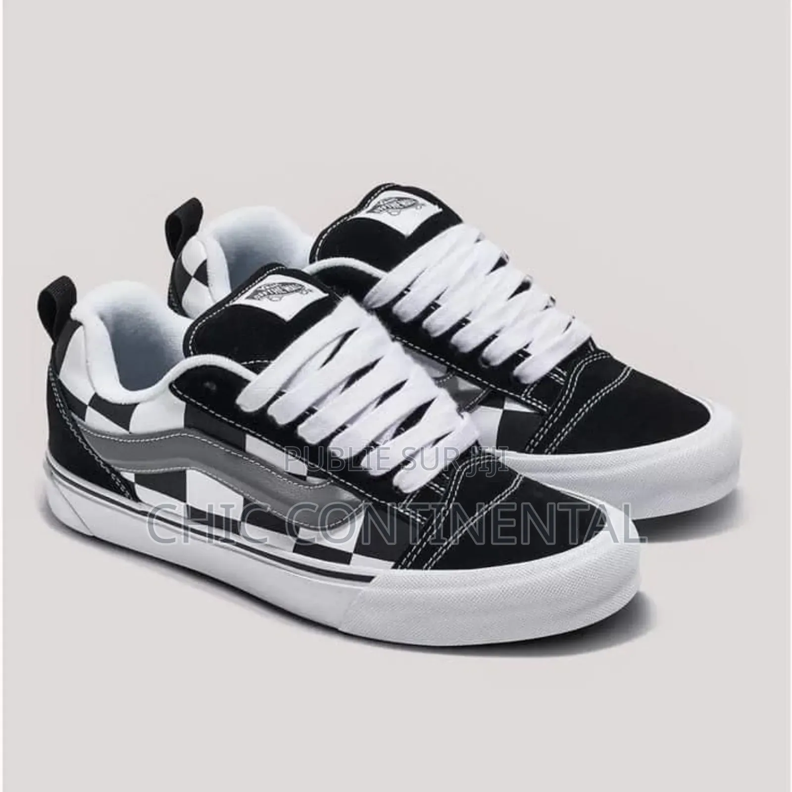 Vans Knu Skool a Semelle Simple Et Grosse