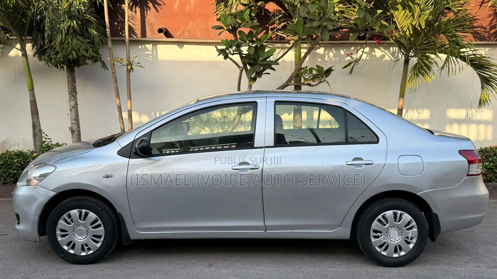 Toyota Yaris 2014 Gris