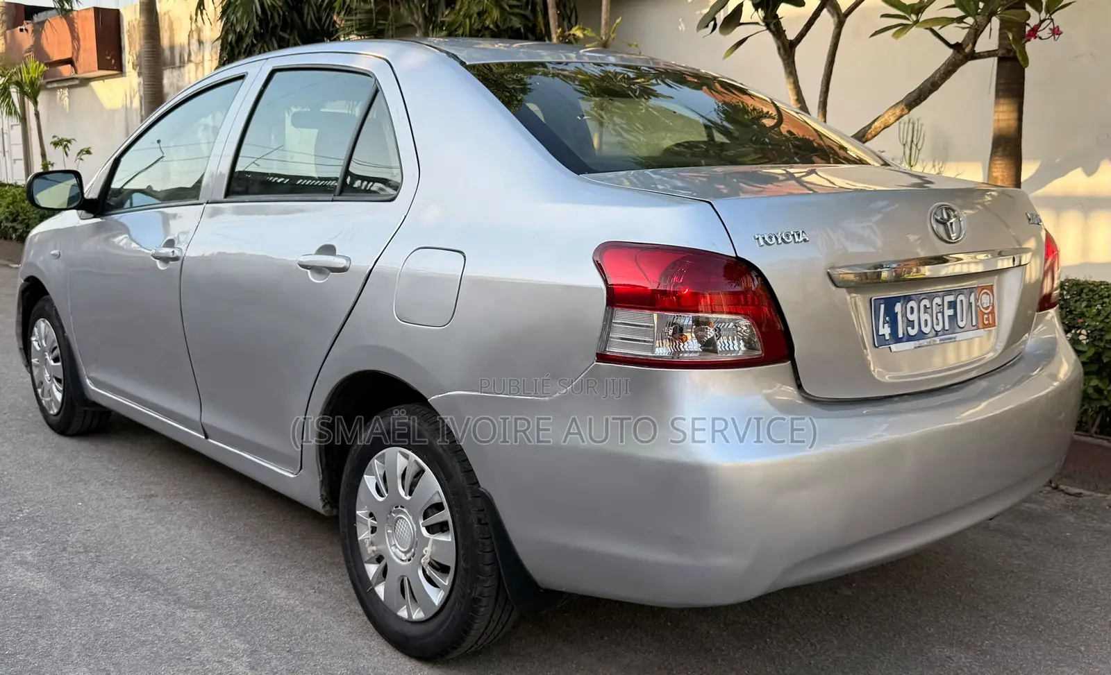 Toyota Yaris 2014 Gris