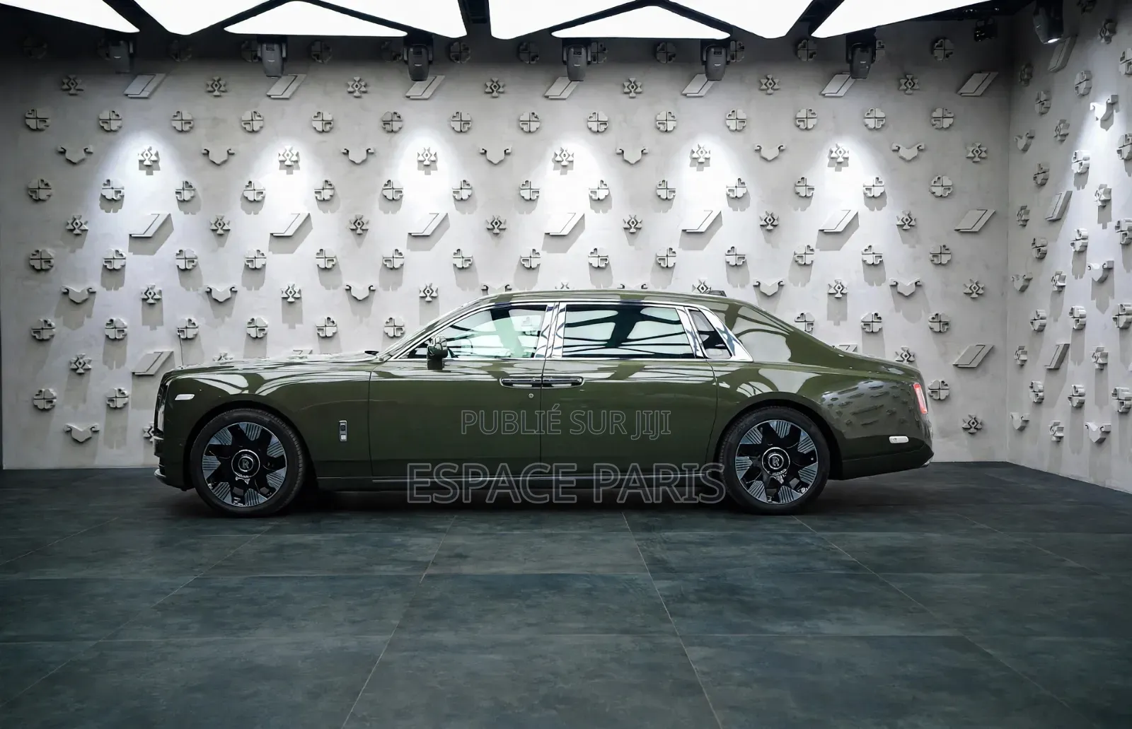 Nouveau Rolls-Royce Phantom 2026 Gris