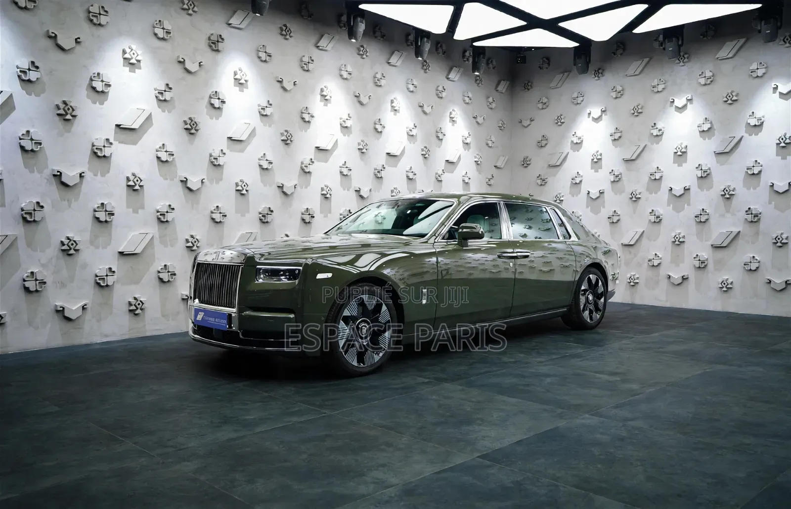 Nouveau Rolls-Royce Phantom 2026 Gris