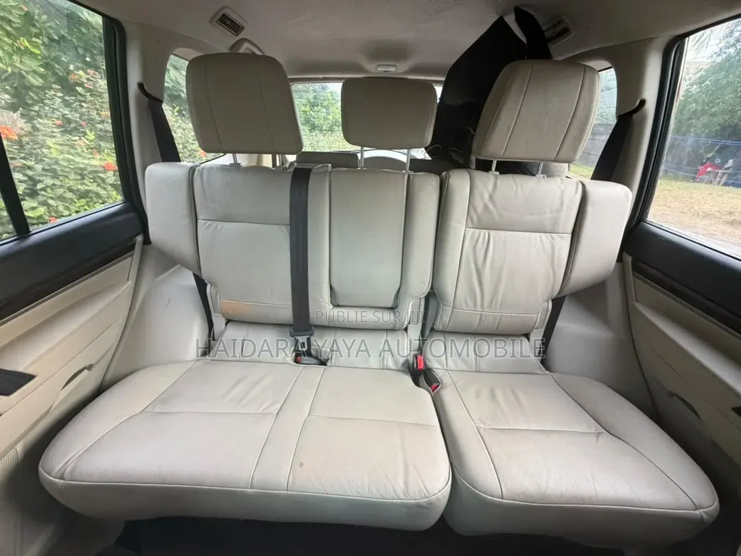 Mitsubishi Pajero 2023 Noir