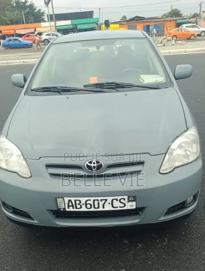 Toyota Corolla 2004