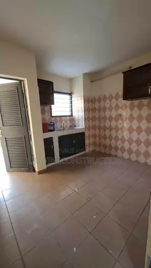 5chbre Duplex dans Cocody à Vendre