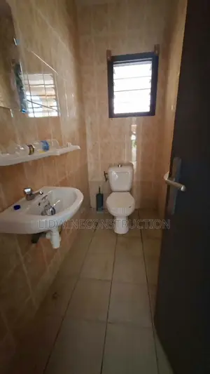 5chbre Duplex dans Cocody à Vendre