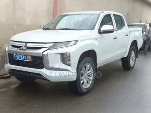 Mitsubishi L200 2022 Blanc