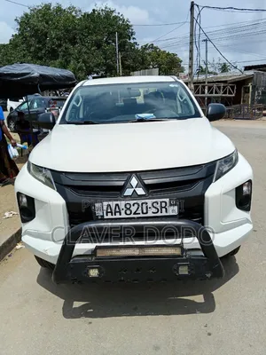 Mitsubishi L200 2023 Blanc
