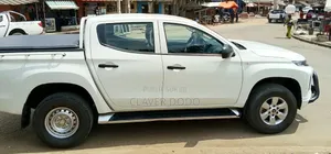 Mitsubishi L200 2023 Blanc