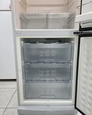 BOSCH Duo System – Combi Bottom Freezer Argent