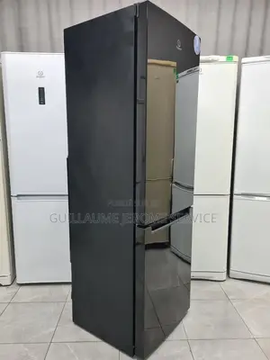 Indesit Noir – Combi Bottom Freezer