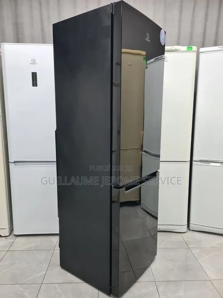 Indesit Noir – Combi Bottom Freezer