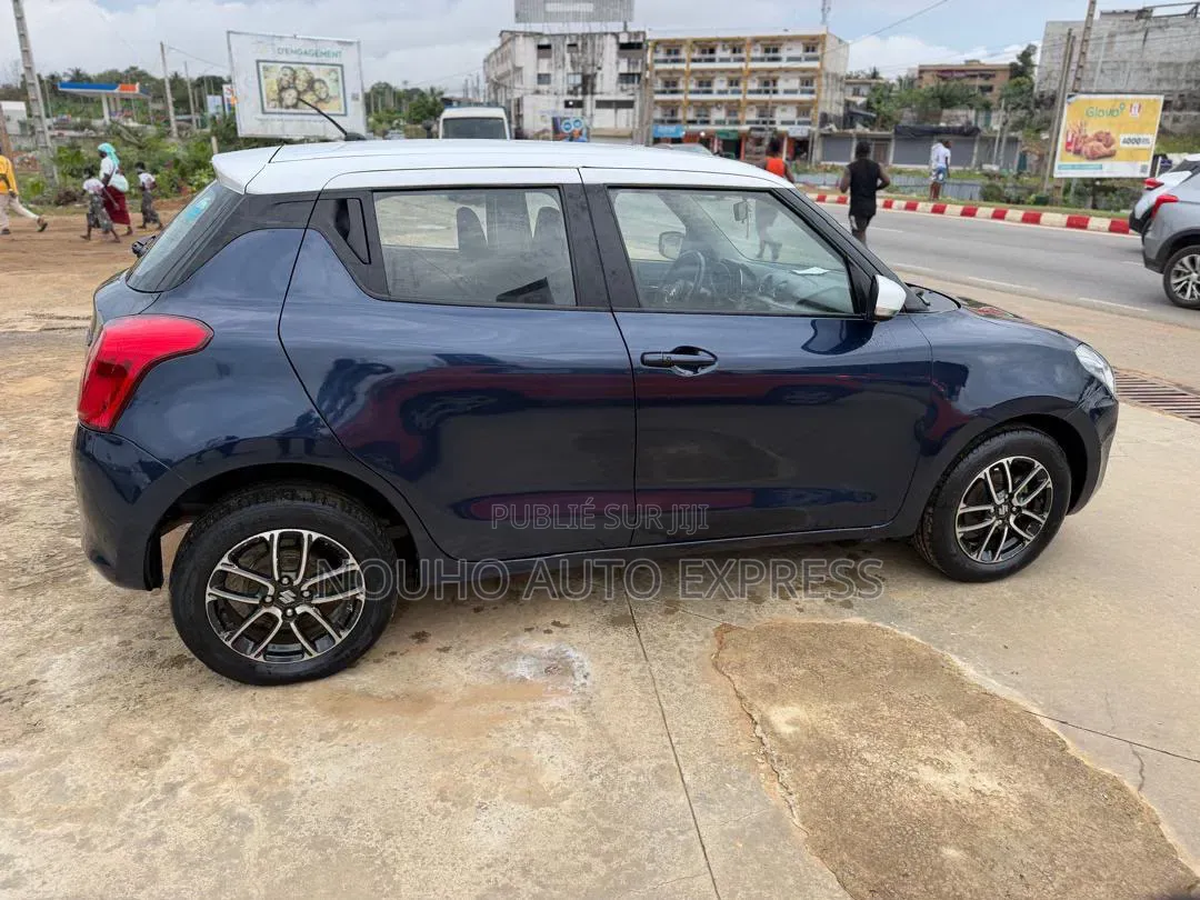 Suzuki Swift 2023 Bleu