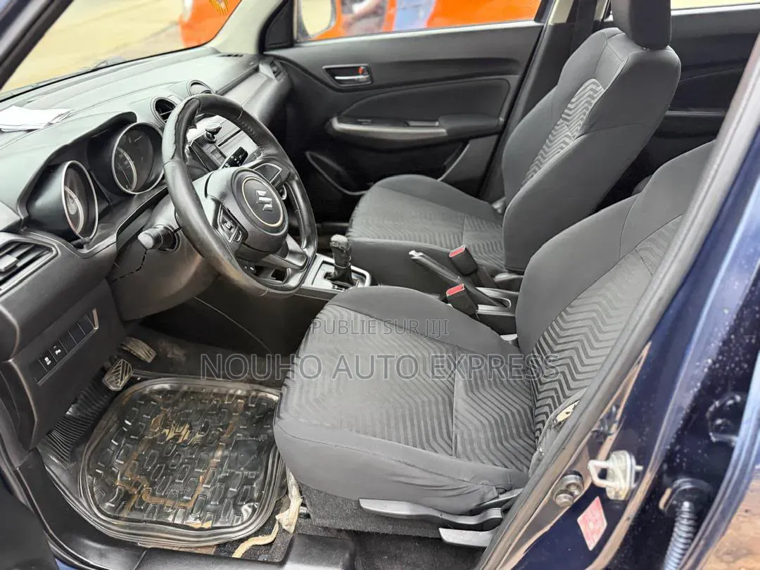 Suzuki Swift 2023 Bleu
