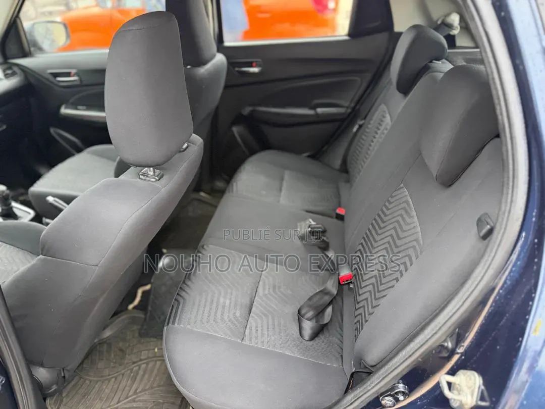 Suzuki Swift 2023 Bleu