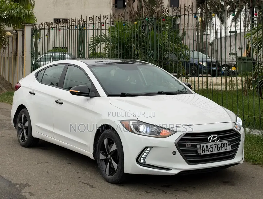 Hyundai Elantra 2018 Blanc