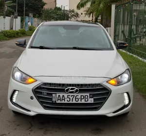 Hyundai Elantra 2018 Blanc