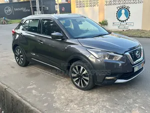 Nissan Kicks S 2019 Gris