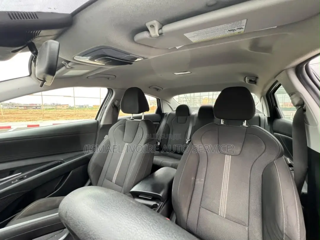 Hyundai Elantra 2021 Blanc