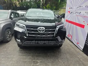 Toyota Fortuner 2025 Noir