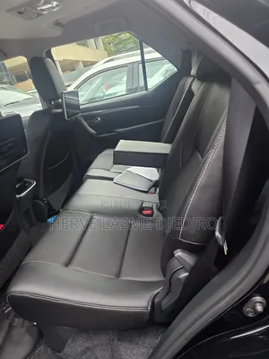 Toyota Fortuner 2025 Noir
