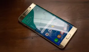 Samsung Galaxy S6 Edge Plus 32 GB Doré