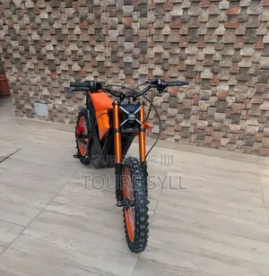 Nouveau Titan Fat Bobber 2026 Orange