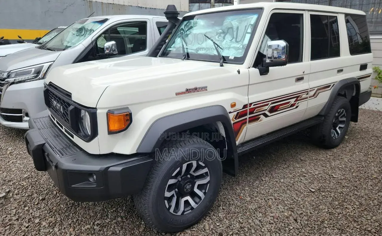 Toyota Land Cruiser 2026 Gris