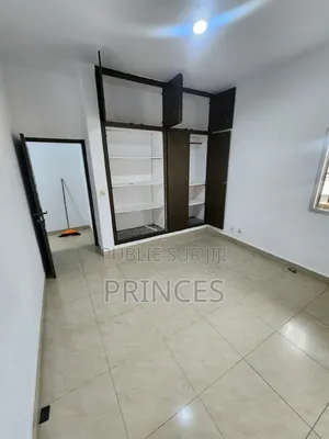 20chbre Appartement dans Ange Immobilier, Cocody à Vendre