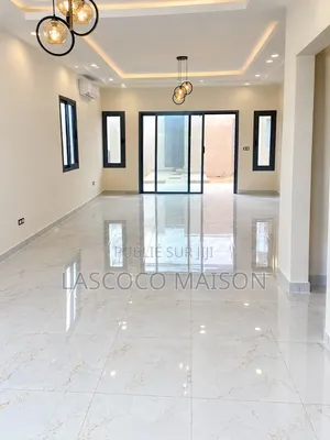 5chbre Duplex dans Lascoco Maison, Bingerville à Vendre