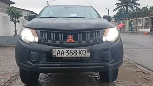 Mitsubishi L200 2018 Noir