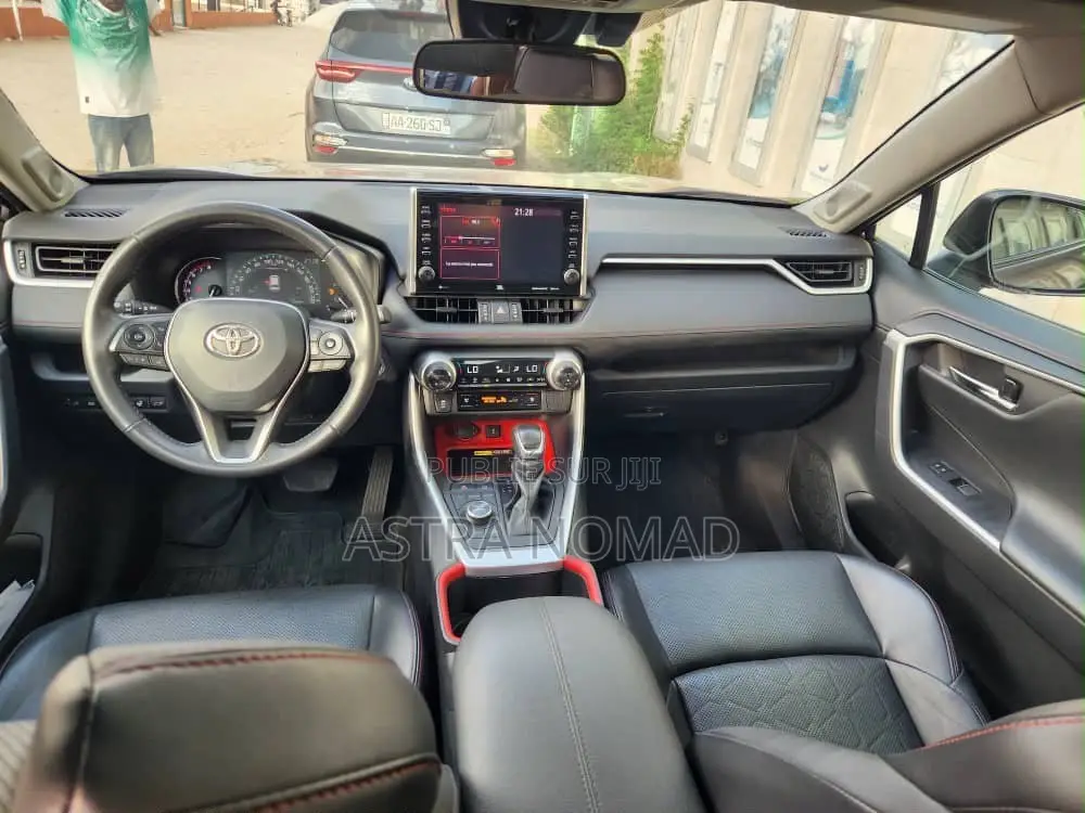 Toyota RAV4 2024 Gris