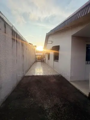 4chbre Villa dans Cocody à Vendre