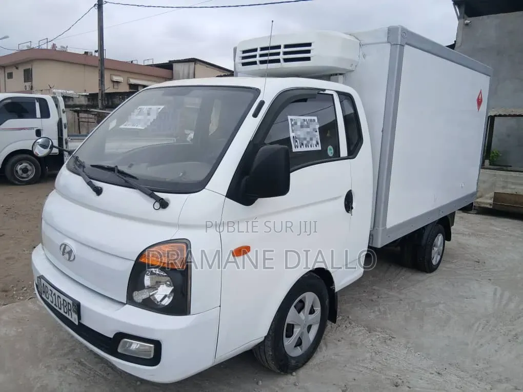Hyundai Eon 2018 Blanc cassé