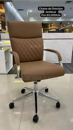 Vend Des Meubles De Bureau