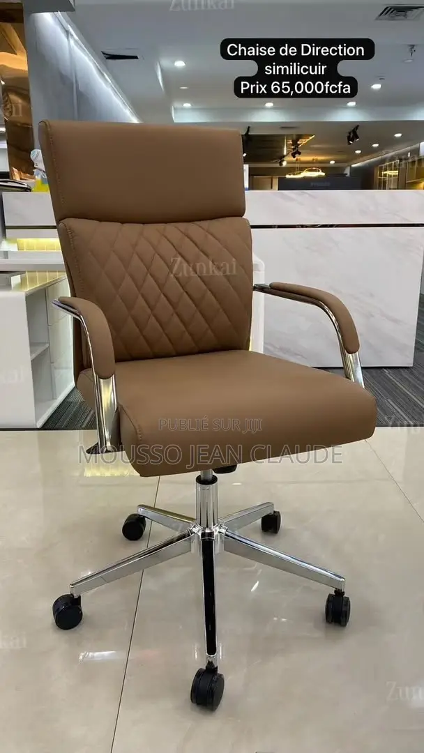 Vend Des Meubles De Bureau