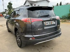 Toyota RAV4 2017
