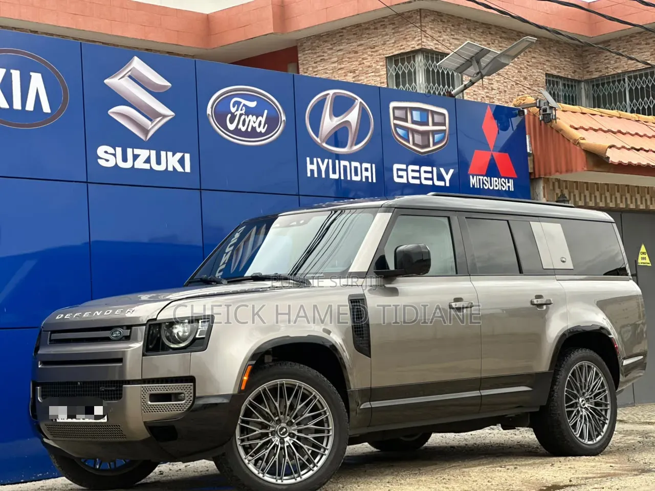 Land Rover Defender 2024 Gris