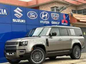 Land Rover Defender 2024 Gris