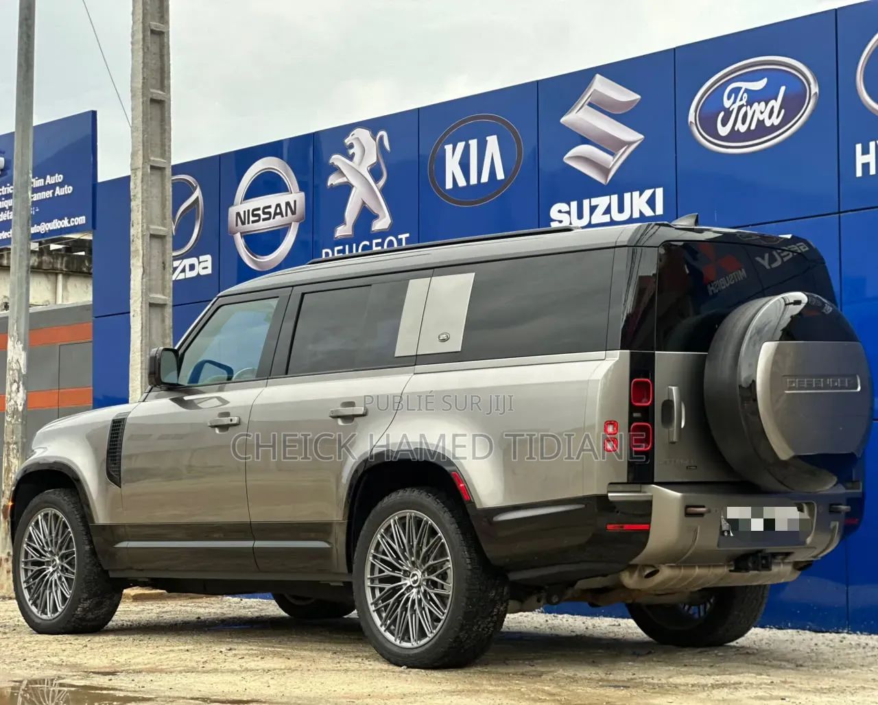 Land Rover Defender 2024 Gris