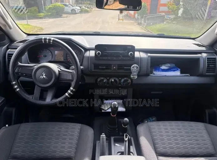 Mitsubishi L200 2025 Noir