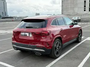 Mercedes-Benz GLA 250 2025 Rouge