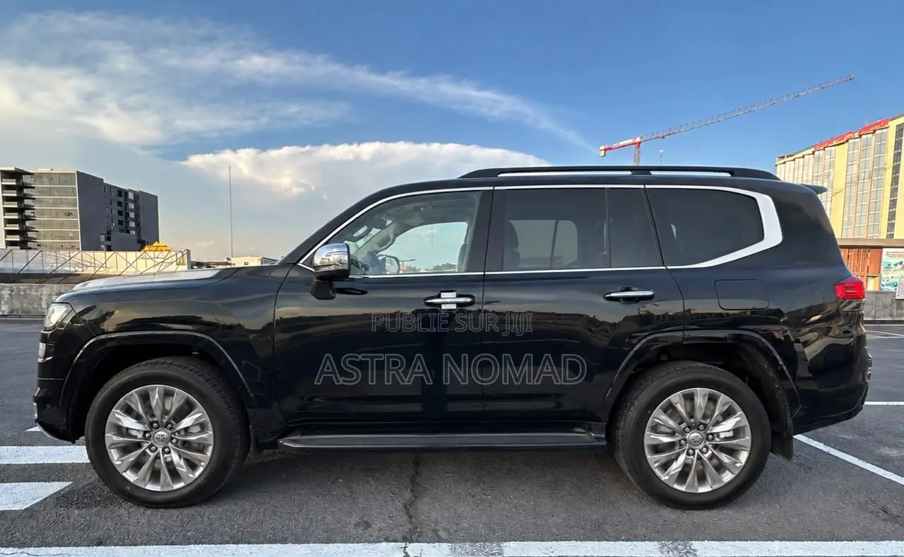 Toyota Land Cruiser 2026 Noir