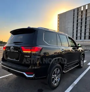 Toyota Land Cruiser 2026 Noir