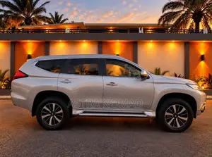 Mitsubishi Montero Sport 2020 Gris