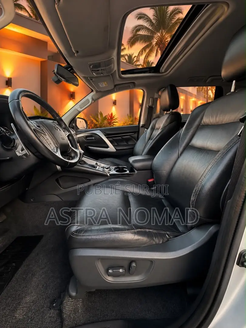 Mitsubishi Montero Sport 2020 Gris