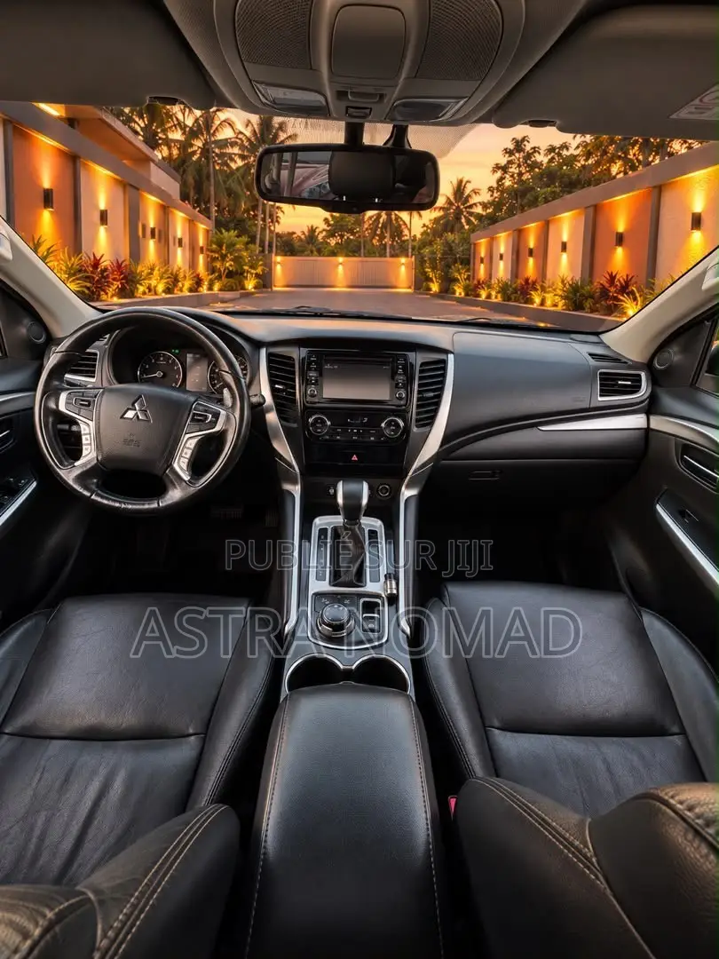 Mitsubishi Montero Sport 2020 Gris
