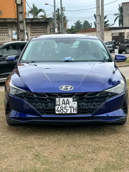 Hyundai Elantra Limited 2021 Bleu