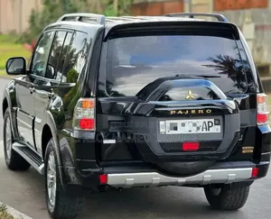 Mitsubishi Pajero 2024 Noir