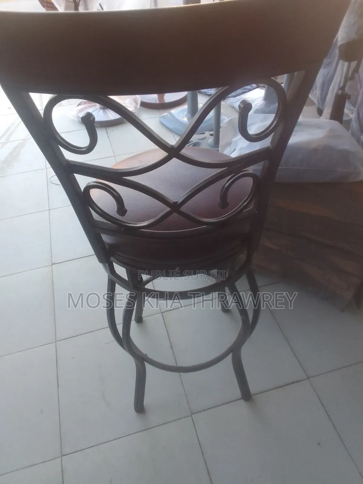 Chaises Pivotantes Pour Bar