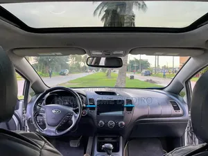 Kia Forte 2015 Gris